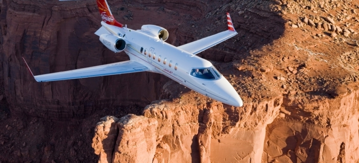 Bombardier Learjet 45XR Flying