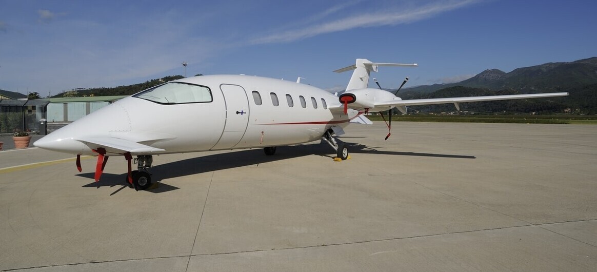 Piaggio P-180 Avanti II on runway