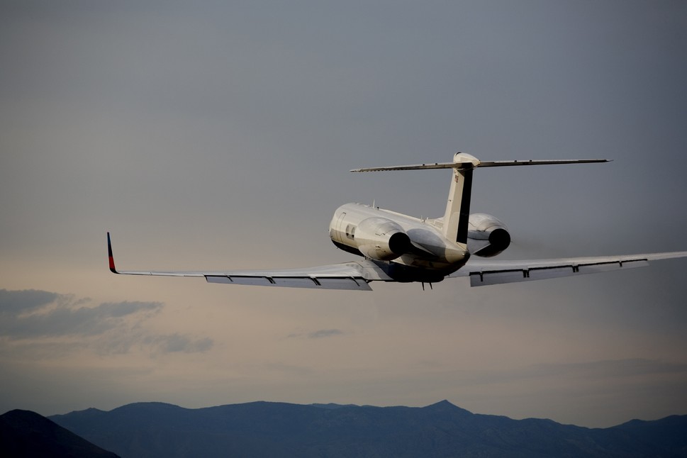 Gulfstream Jet Take-Off