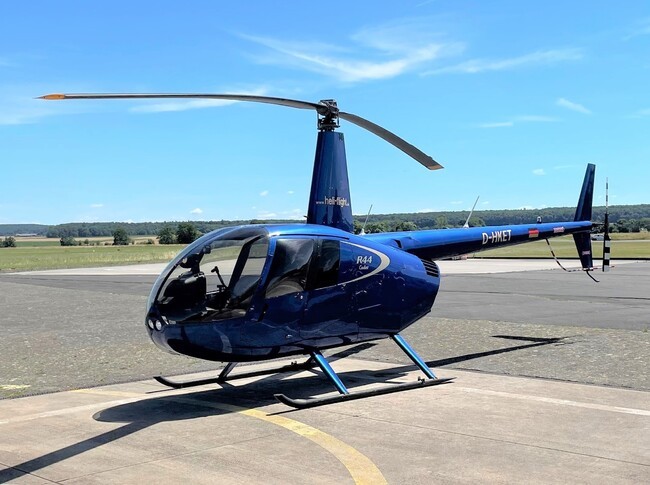 Robinson R44 Exterior