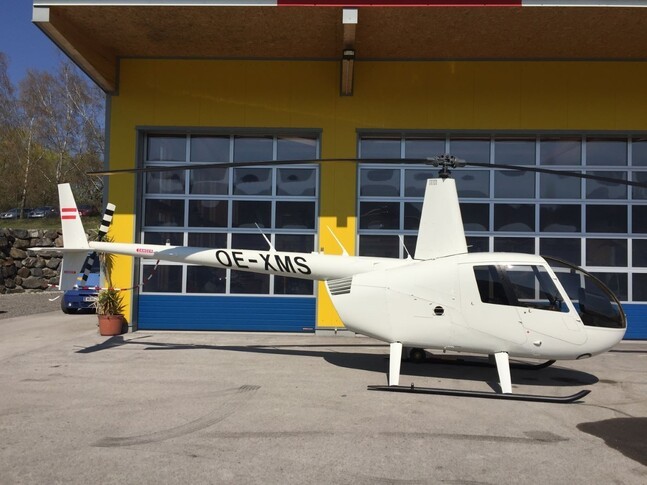 Robinson R44 Exterior