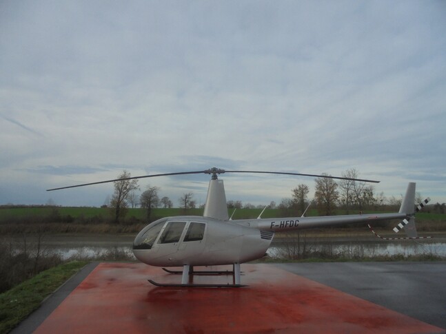 Robinson R44 Raven II Exterior