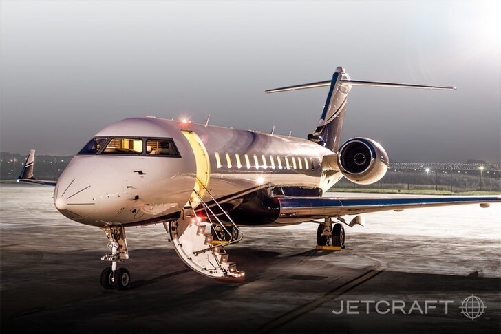 Bombardier Global Express Exterior