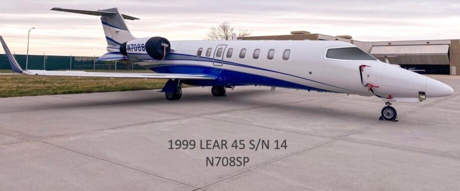 Bombardier Learjet 45 Exterior