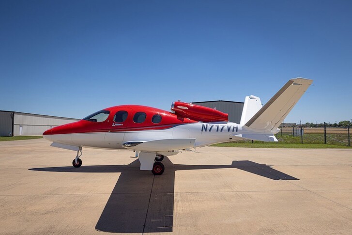 Cirrus Vision SF50 Exterior