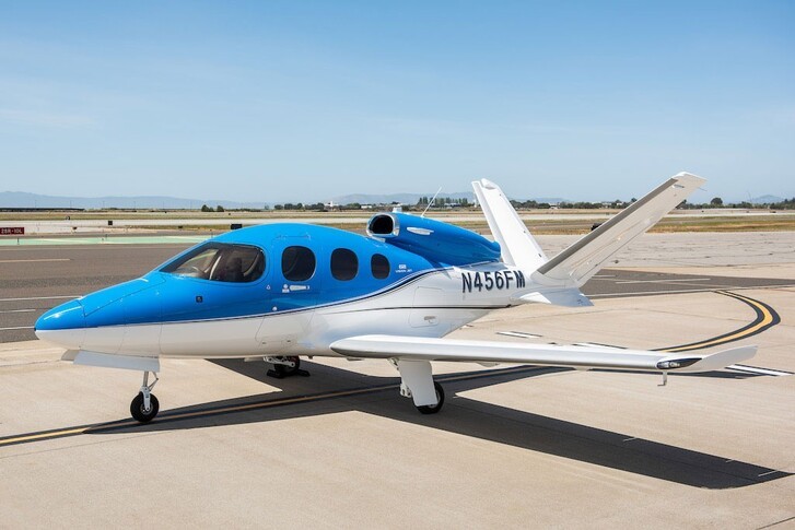 Cirrus Vision SF50 Exterior