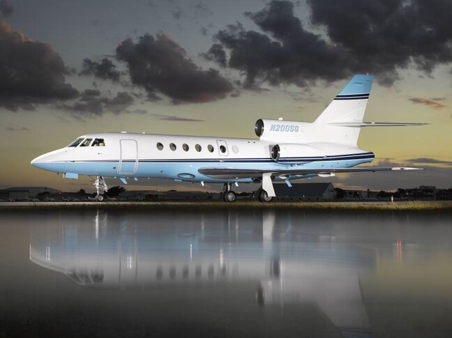 Dassault Falcon 50 Exterior