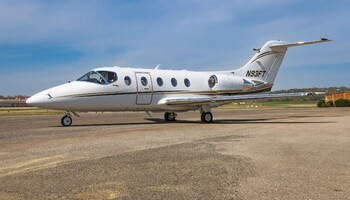 Hawker 400XP Exterior