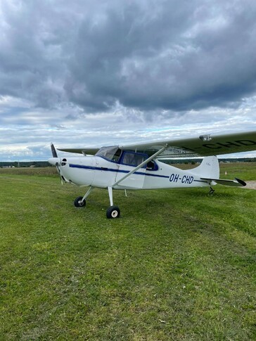 Cessna 170 Exterior