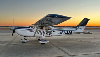 Cessna 182T Skylane Exterior