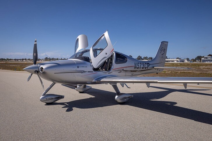 Cirrus SR22 Turbo GTS Exterior