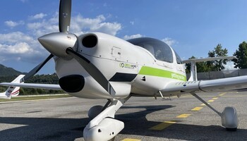 Diamond DA-40 Exterior