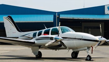 Beechcraft 58 Baron Exterior